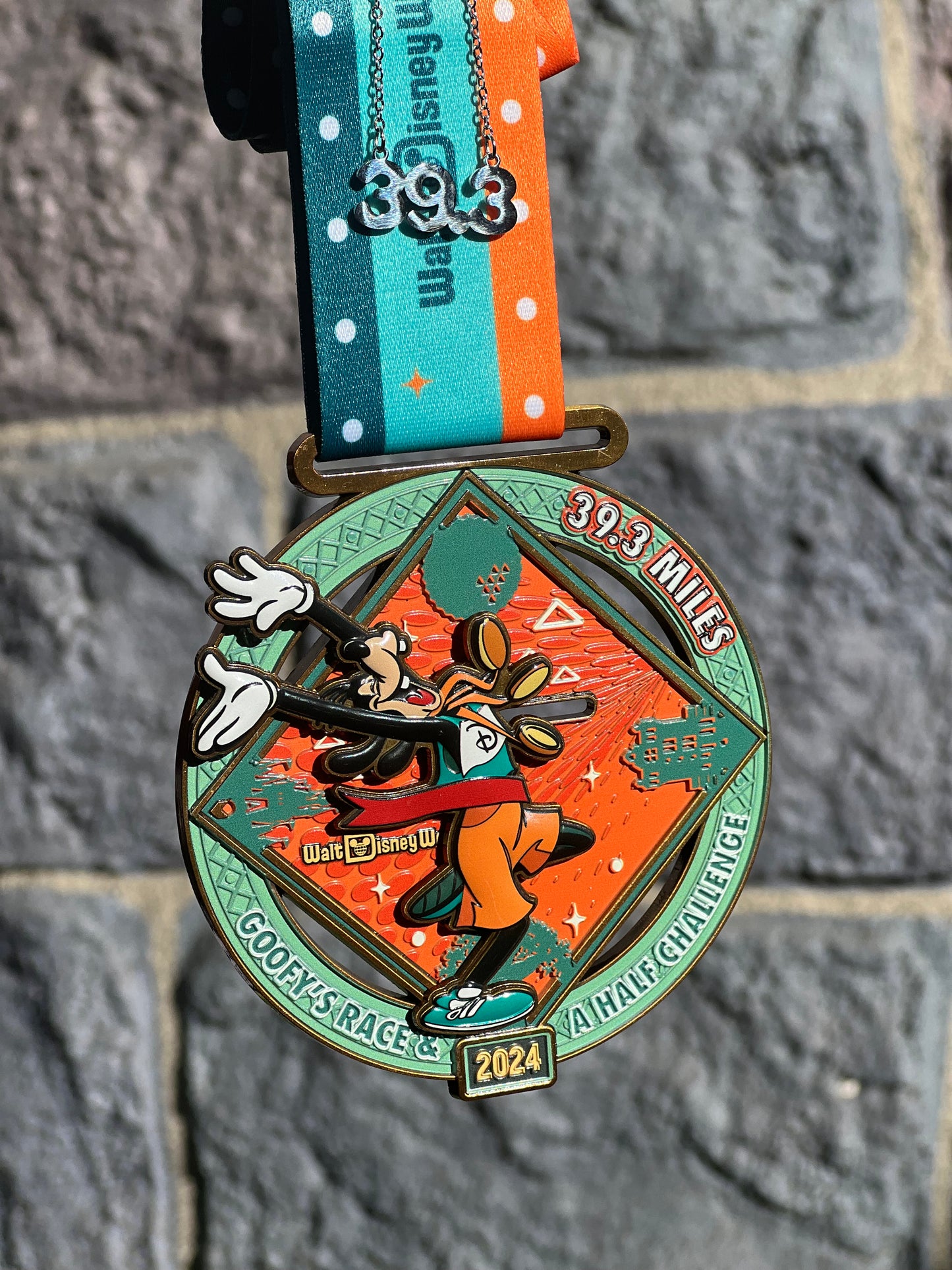 39.3 Goofy Challenger Necklace