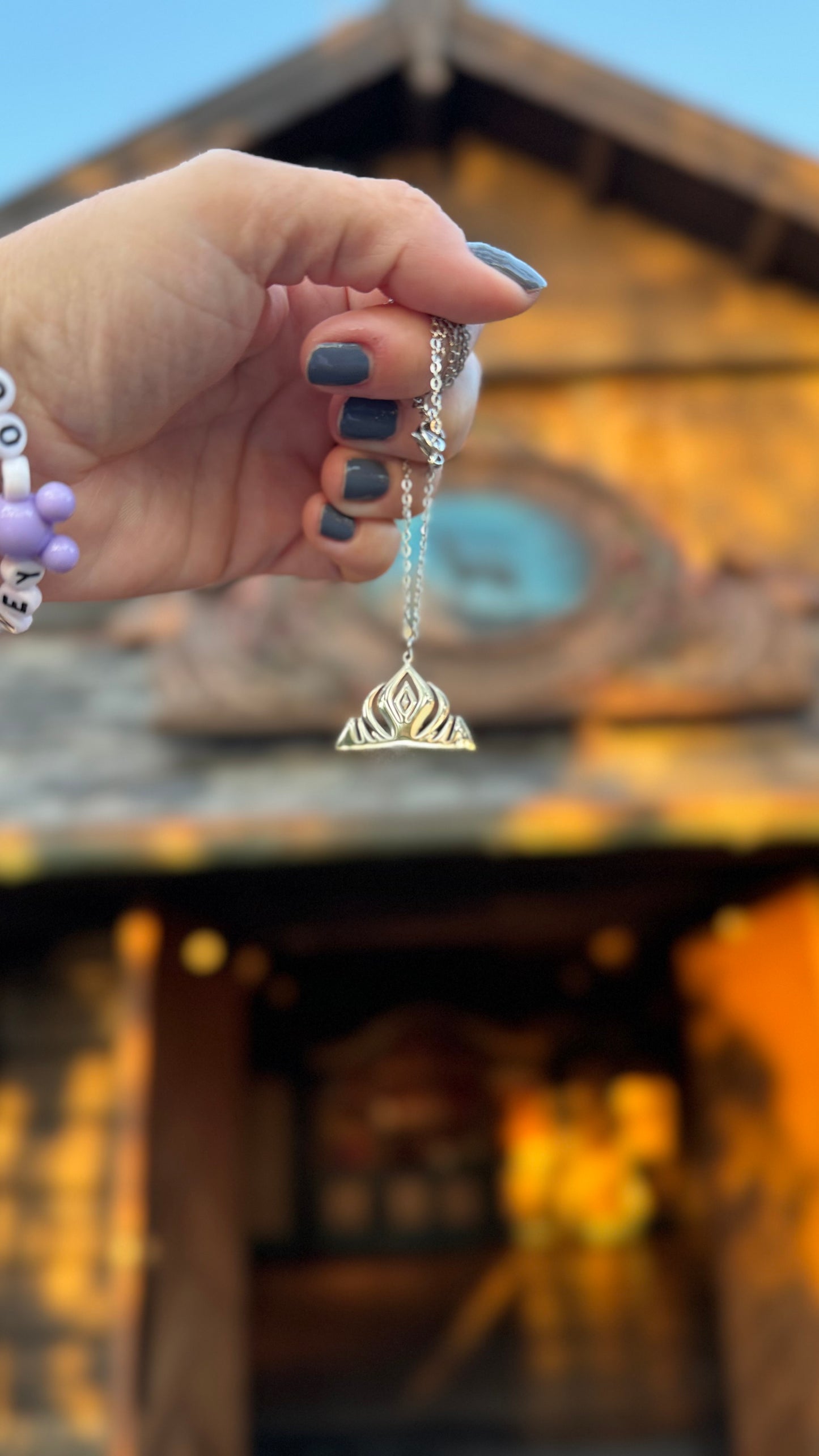 Queen Elsa Crown Necklace