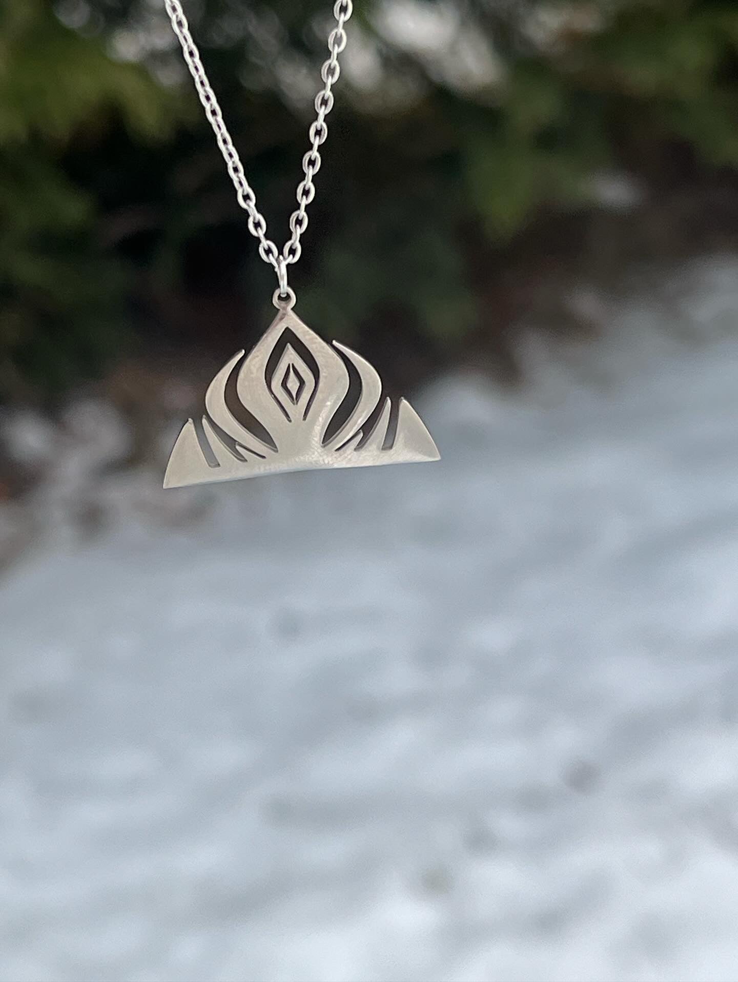 Queen Elsa Crown Necklace