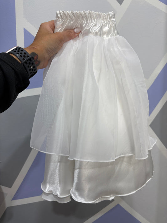 SIZE MEDIUM ALL WHITE SKIRT